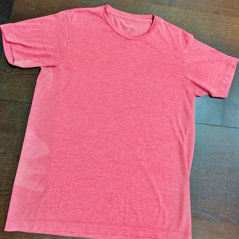 Men's H&M Sport Running T Shirt Breathable Salmon Pink Size XL